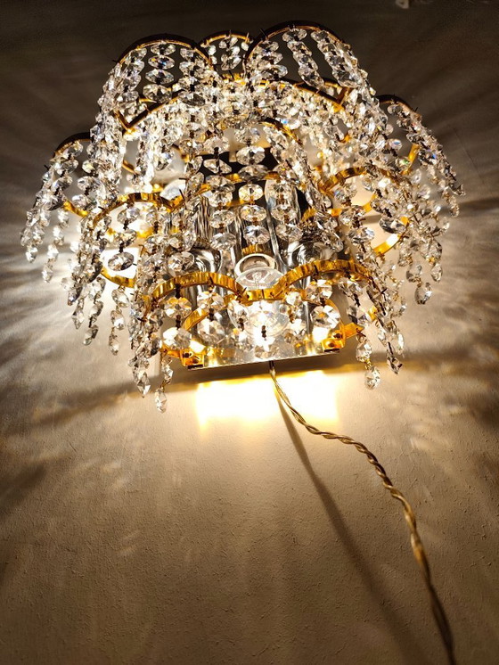 Image 1 of Applique classica in cristallo. Spagna, anni '80.