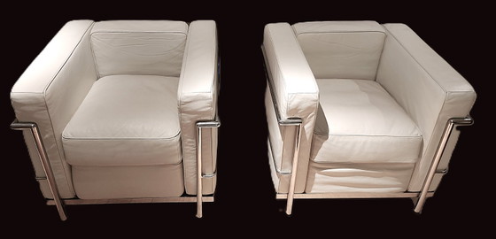 Vintage Fauteuil In Wit Leder – Stijl Le Corbusier LC2-Stijl – Designklassieker – Metal, Leather (photo 5 of 5)