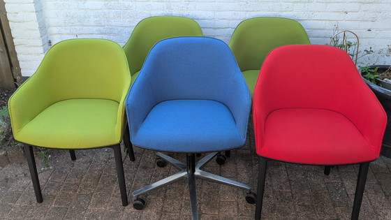 Image 1 of Vitra Softshell office chair Plano Blue/Coconut