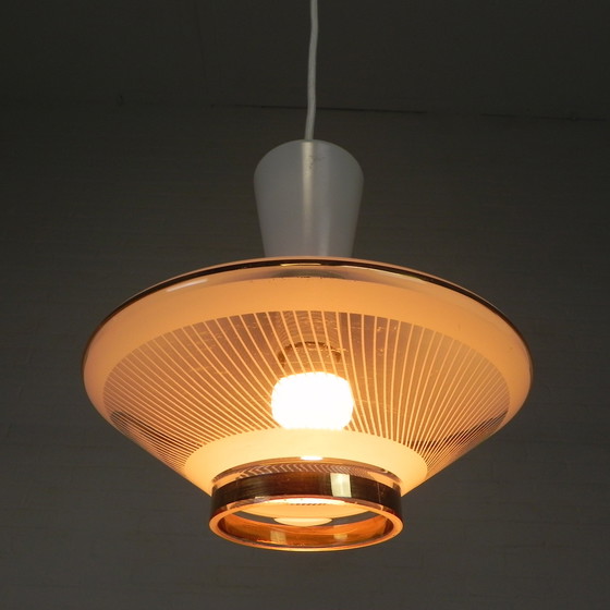 Image 1 of Lampada a sospensione con paralume in vetro modello UFO, anni '50