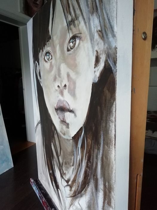 Image 1 of Refugee Girl par Manu de Mey