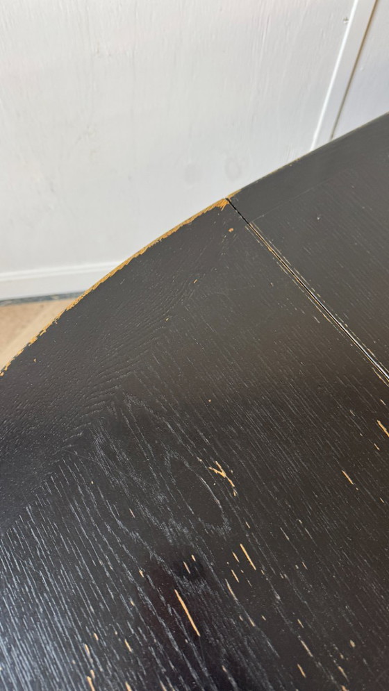 Image 1 of Vintage zwarte ronde eettafel 