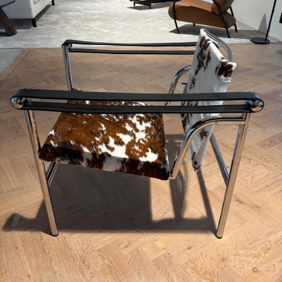 Cassina 1 Fauteuil dossier basculant, Armchairs, Leather, Chrome, Black (photo 3 of 5)