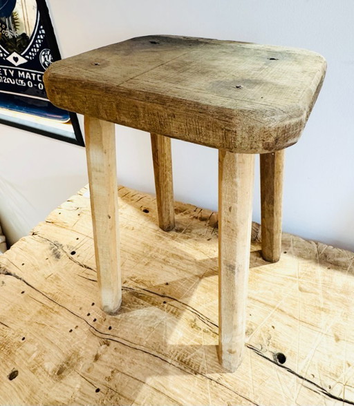 Cowman's stool