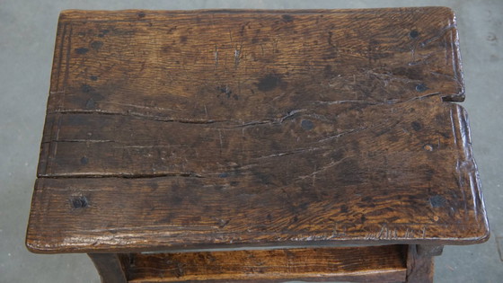 Image 1 of Antigua mesa auxiliar española del siglo XVI