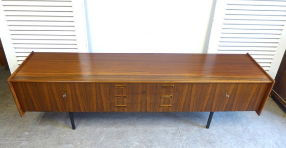 Image 1 of Beautiful vintage mid-century rosewood lowboard sideboard
