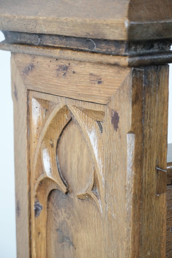 Image 1 of Antico banco da chiesa in quercia in stile gotico con bellissime incisioni