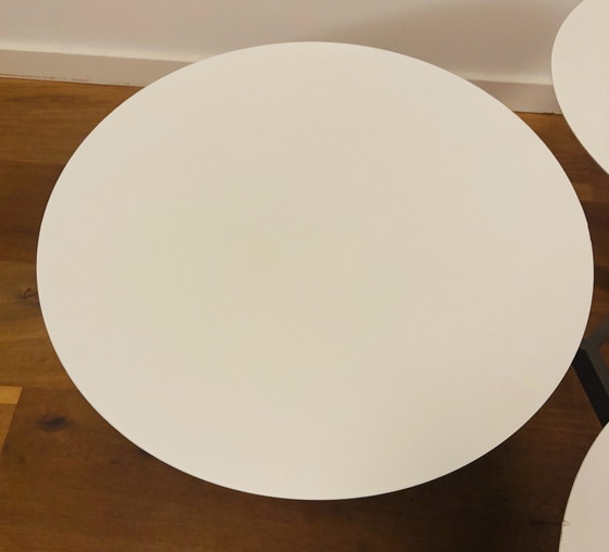 Table basse design Leolux Ninfea avec 3 plateaux pivotants, Tables basses, Bois, Métal, Gris (photo 10 sur 14)