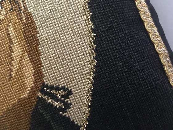 Image 1 of Cuscini Vermeer, ricamati a mano