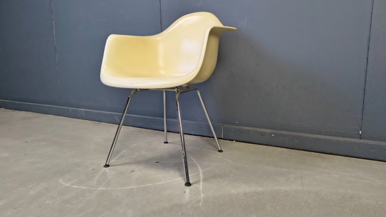 Sedia vintage Dax di Charles e Ray Eames per Vitra, anni '90 – Sedie e poltrone, Metal, Plastic (photo 10 of 17)