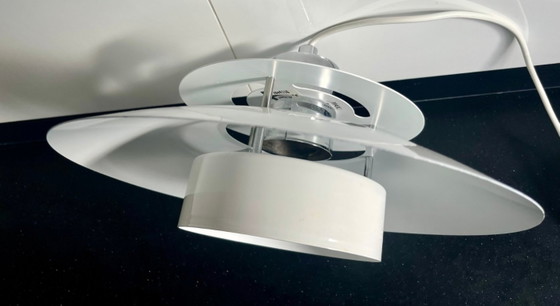 Iconic vintage Danish Design: Halo "Sørup" Pendant lamp – Halo Design, Aluminium (photo 8 of 11)