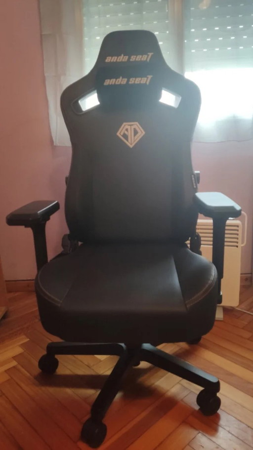 Anda Seat Kaiser 3 L Schwarzer Gaming- oder Bürostuhl