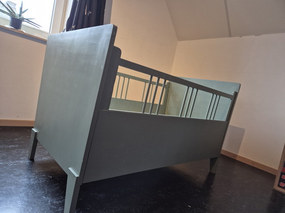 Image 1 of Lit d'enfant vintage