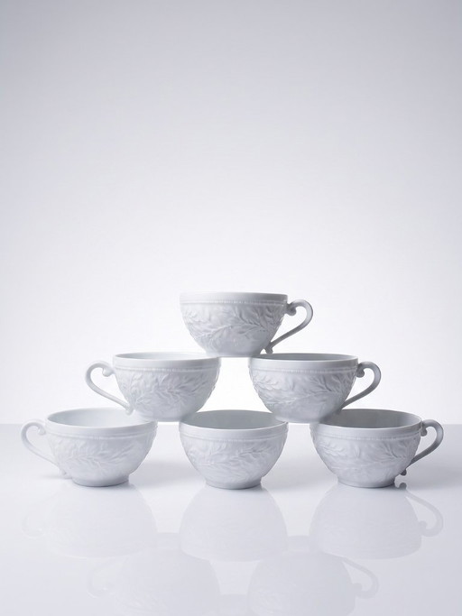 Juego de 6 tazas de porcelana blanca Bernardaud Limoges con diseño Louvre. – servies, Porcelain