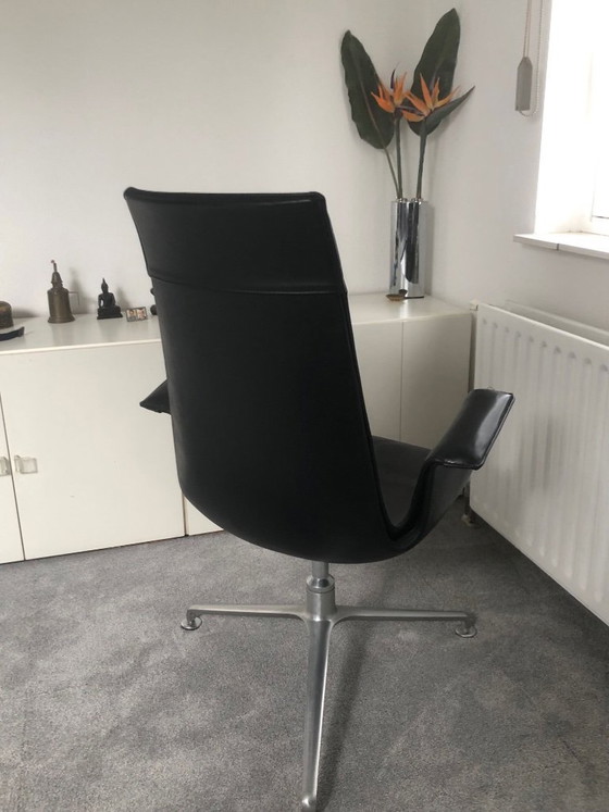 FK Tulip Chair From KILL International. – Armchairs, Leather (photo 5 of 15)