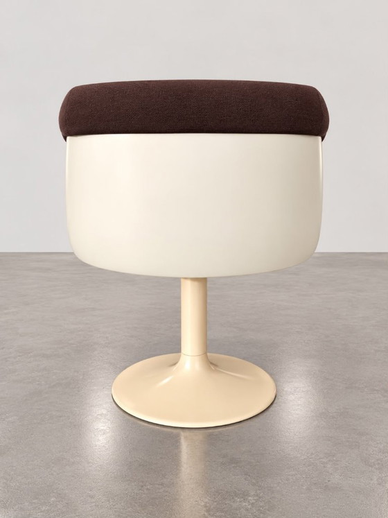 Low white Tulip chair Space Age – Stools, Metal (photo 4 of 5)