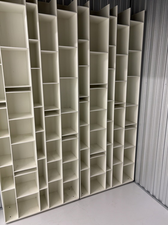 Image 1 of Mdf Italia random