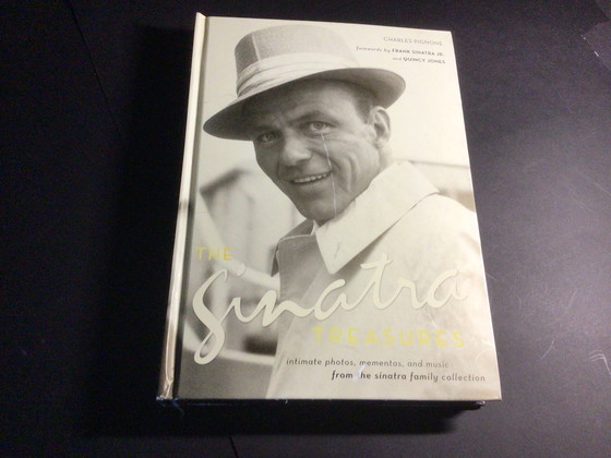 Image 1 of veranda foto / 3 platenhoezen/ koffietafelboek van Frank Sinatra