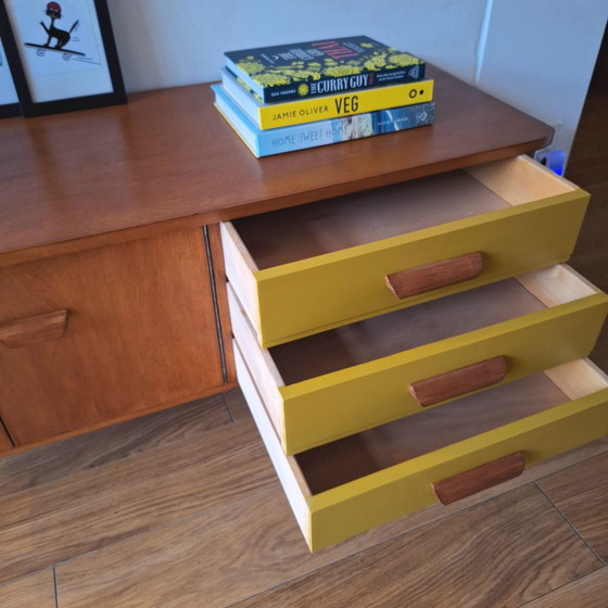 Image 1 of vintage dressoir