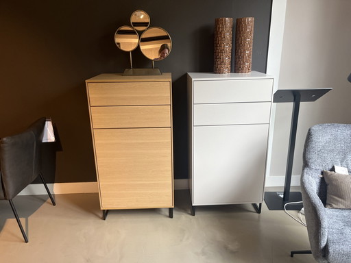 Mueble para jarra de recolección lacado en gris – Musterring, ladekasten