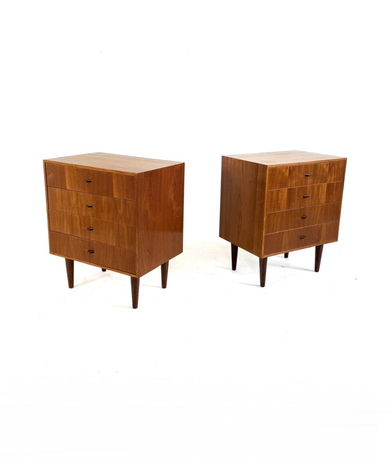 Image 1 of Ensemble de 2 commodes/tables de chevet danoises vintage des années 1960