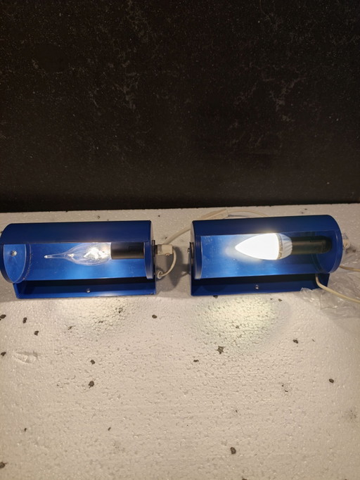 2 Kobaltblaue Wandleuchten mit Schnurschalter