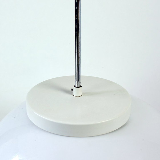 Image 1 of Enorme witte opaline plafondlamp, Tsjecho-Slowakije 1960