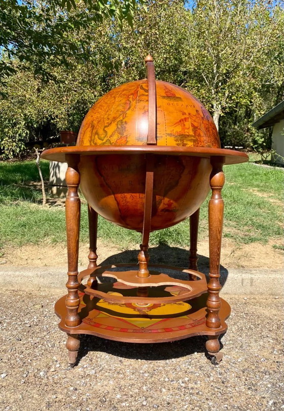 Image 1 of Bar a forma di globo su ruote degli anni '60