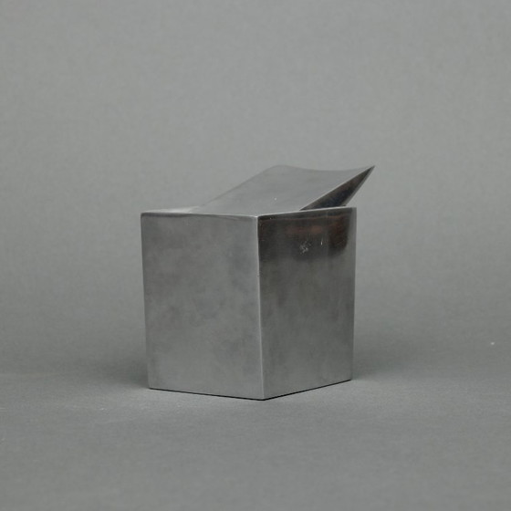 Image 1 of Philippe Starck (1949) – Aschenbecher – Ray Hollis – New York Royalton Hotel, USA – 1986