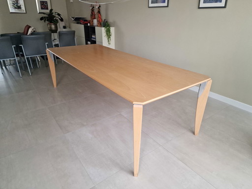 Mesa de comedor Leolux Xingu