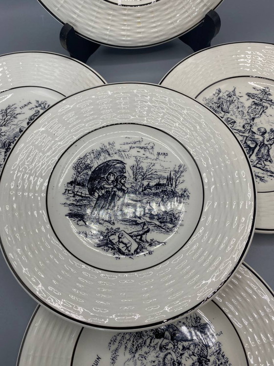 5 Earthenware Dinner Plates, "The Months" Decor, Digoin-Sarreguemines, France – Decorative Objects (photo 3 of 5)