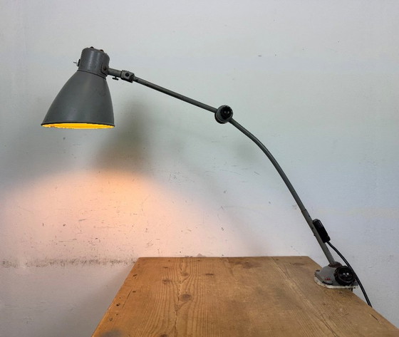 Image 1 of Lámpara de mesa industrial grande, gris, estilo taller, década de 1960
