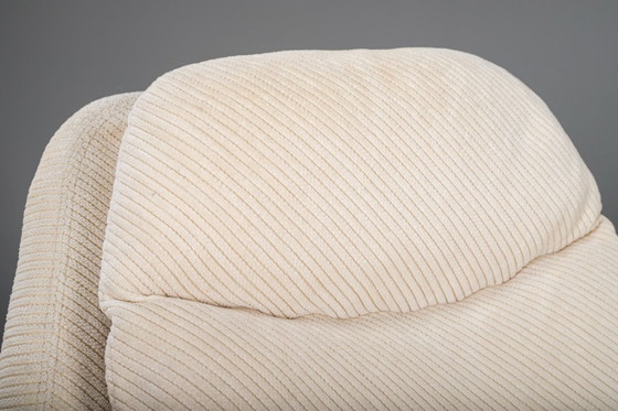 Image 1 of  Chaises et ottomans P60 par Vittorio Introini pour Saporiti, 1960, ensemble de 4