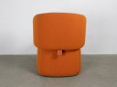 Haworth poltrona con poggiapiedi design Patricia Urquiola