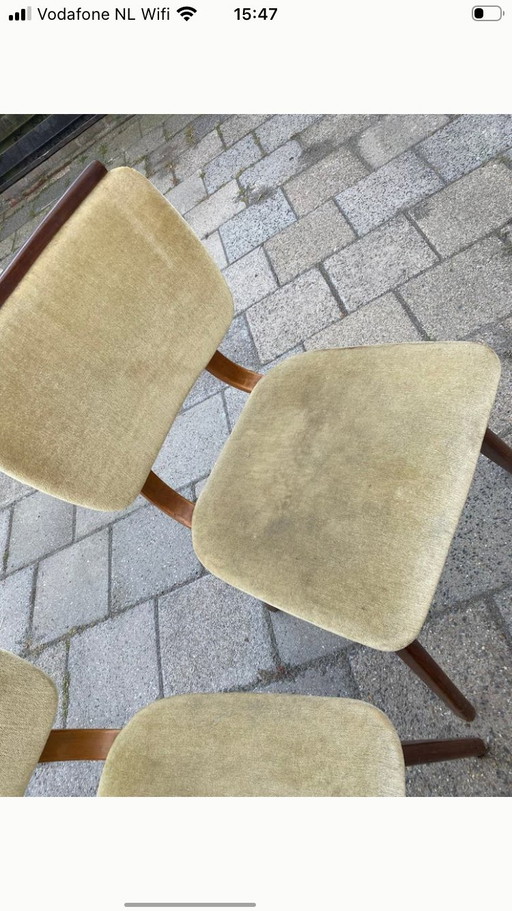 Set van 4 vintage jaren 60 stoelen 