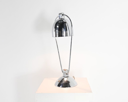 Lampe design Yves Jujeau et André Mounique pour Jumo. Métal chromé, France C.1930.