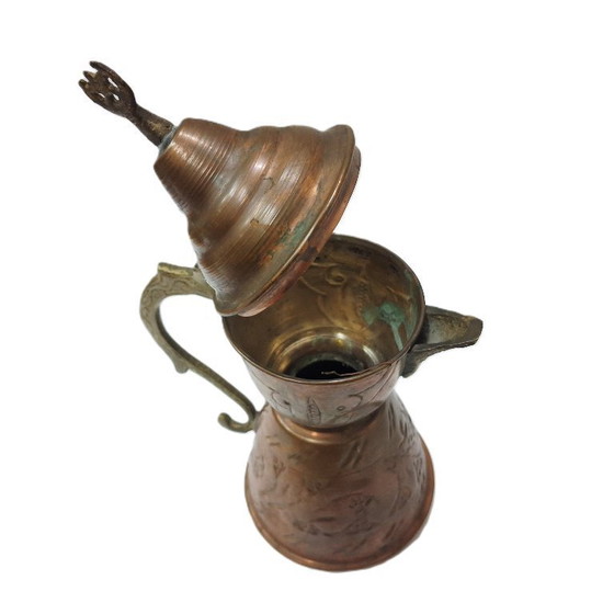 Image 1 of Antigua tetera oriental de cobre para preparar café o té.