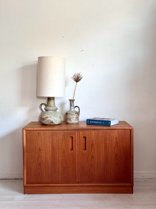 Buffet bas danois vintage Mid-century années 60 teck