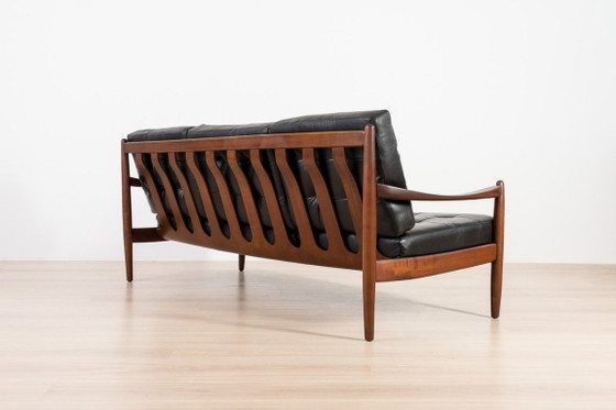 Image 1 of Divano scandinavo a 3 posti in legno e pelle nera, anni '60