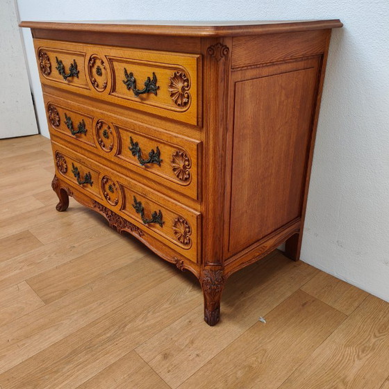 Image 1 of Vintage Louis XV chest of drawers, dresser, small drawer