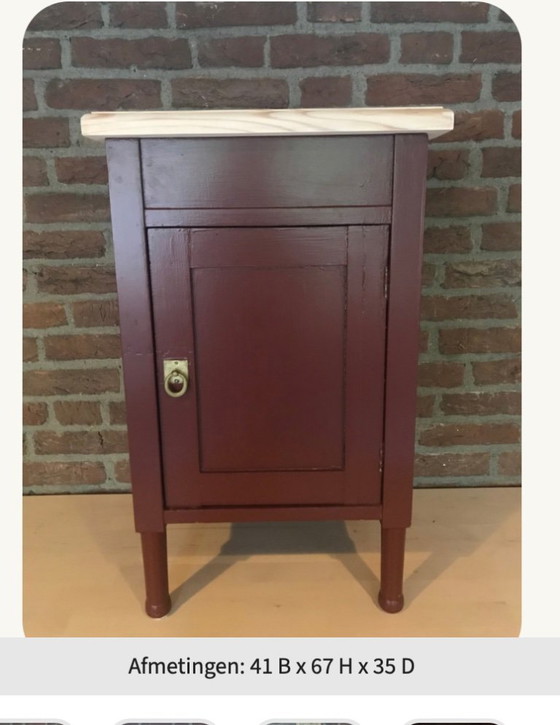 Image 1 of table de chevet couleur aubergine