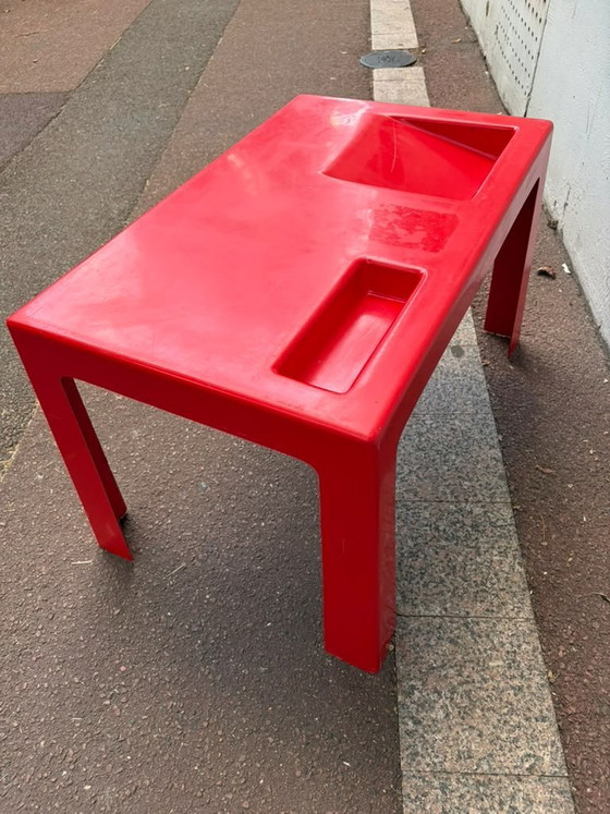 Scrivania per bambini in fibra di vetro Marc Berthier, Tavolini, Plastica, Rosso, Modern (foto 6 di 6)