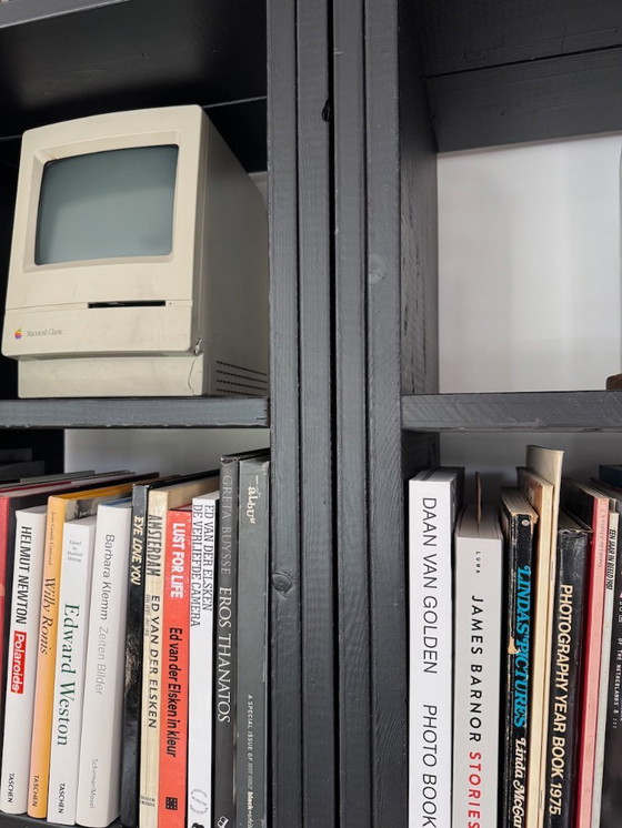 Image 1 of 2 schöne, schwarze, offene Gerüstholzschränke