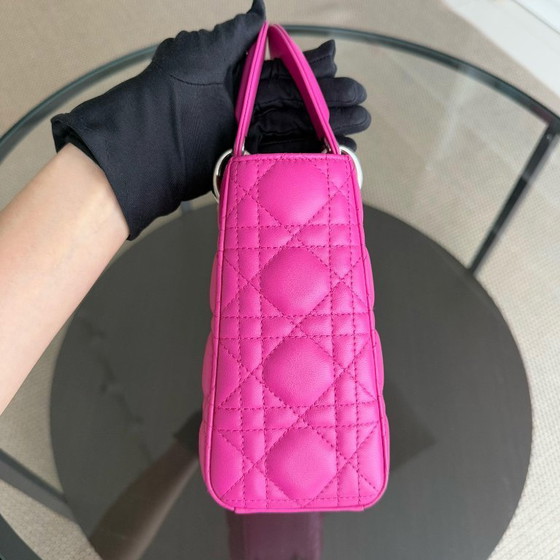 Image 1 of DIOR LADY SMALL - CANNAGE LAMMLEDER BARBIE PINK SILBERNE BESCHLÄGE