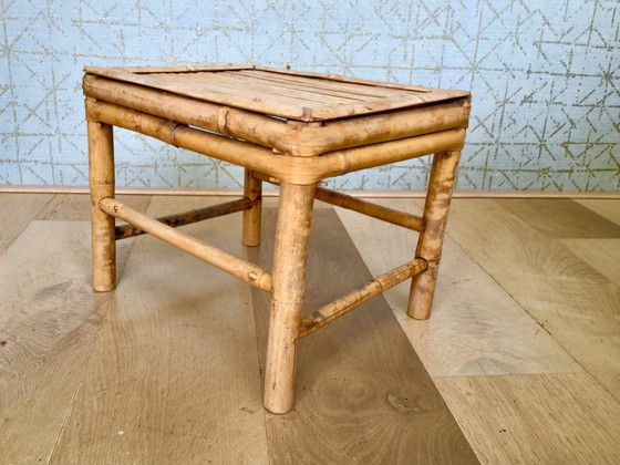 Image 1 of Set van 2 rotan bijzettafels uit het midden van de 20e eeuw