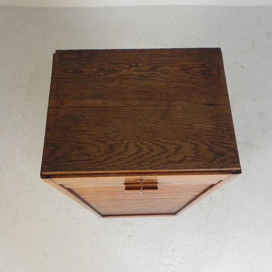Image 1 of Eiken rolluikkast met 1 luik, 116 cm hoog, jaren 30