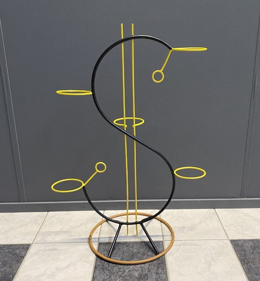 Metallener, mehrstufiger Blumenständer in Form eines Dollarzeichens, 1970er Jahre