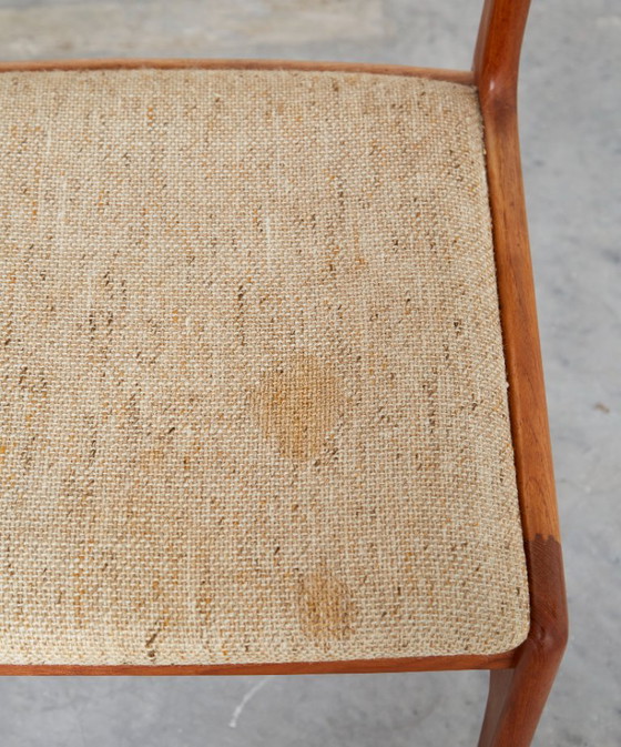 Sedie da pranzo in teak Mid-Century di Johannes Andersen per Uldum, set di 6 – Wool (photo 14 of 17)