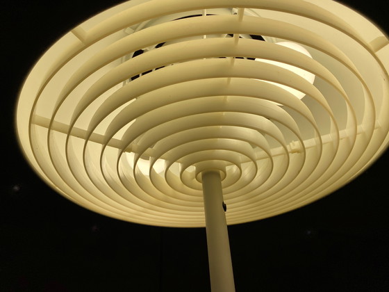 Image 1 of Lampada da terra a forma di fungo Nymane Ikea TYP G1706 in metallo bianco vintage 1990