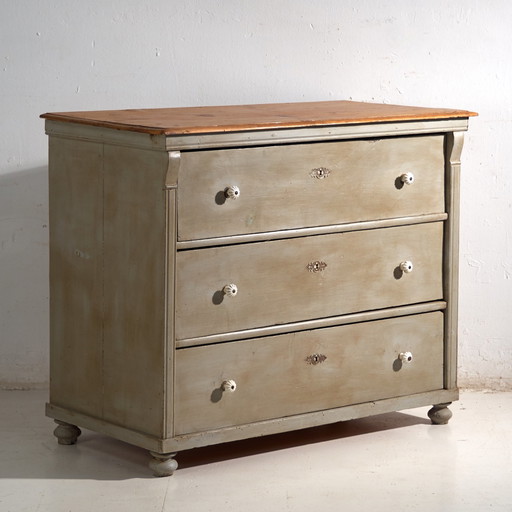 Commode Antique en Bois de Pin – Europe Centrale, circa 1880